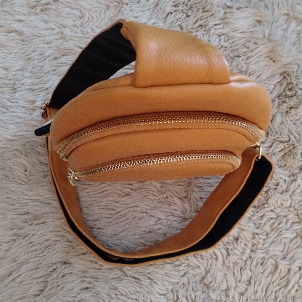 NWOT INICAT 5-Way Crossbody Sling Waist or Shoulder Bag - Picture 11 of 17